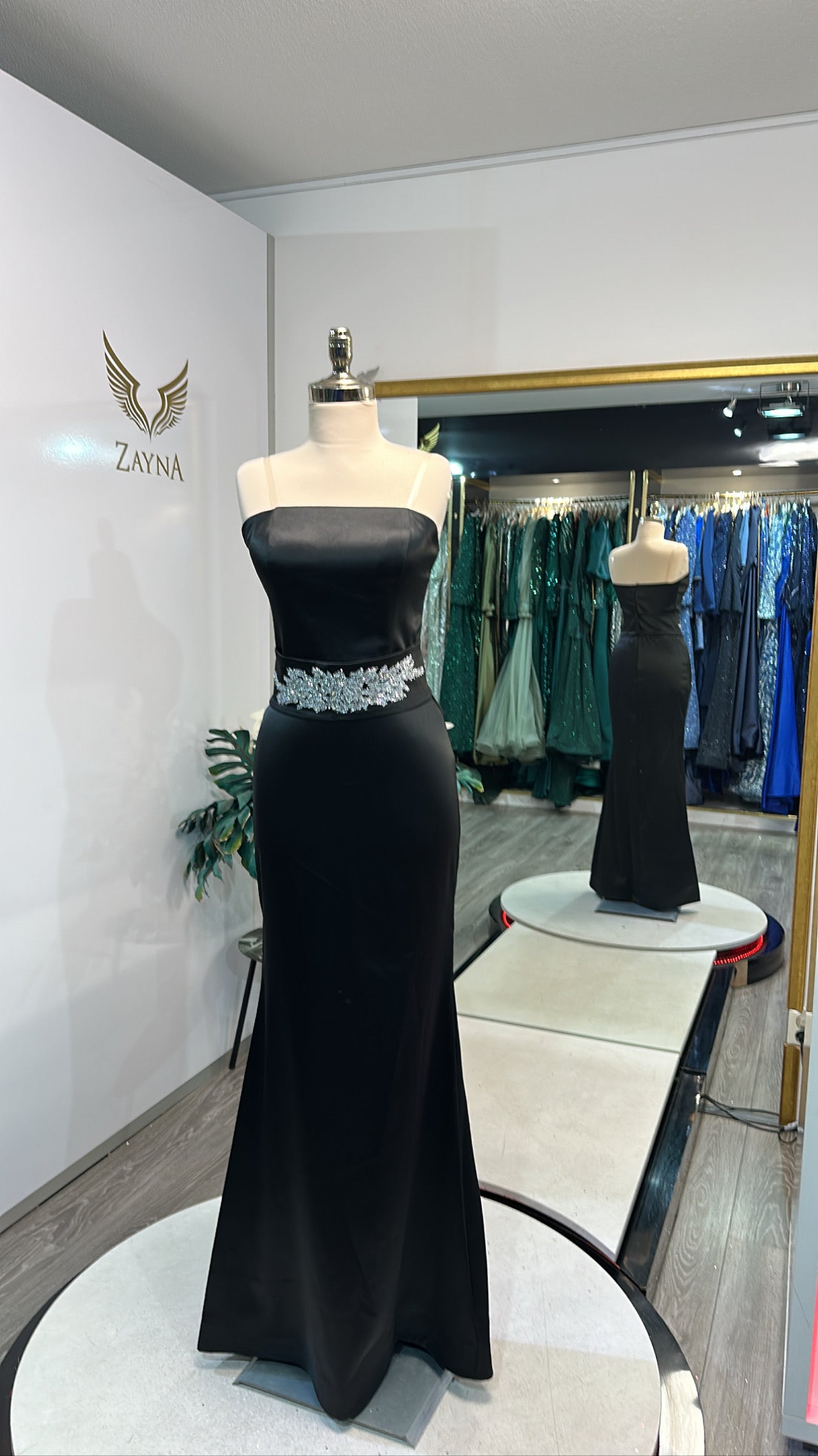 Elegant 3-piece black dress