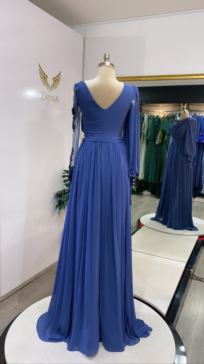 Elegant blue dress edited, split
