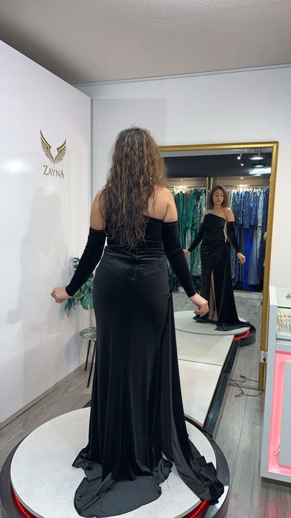 The Zara black dress🌟