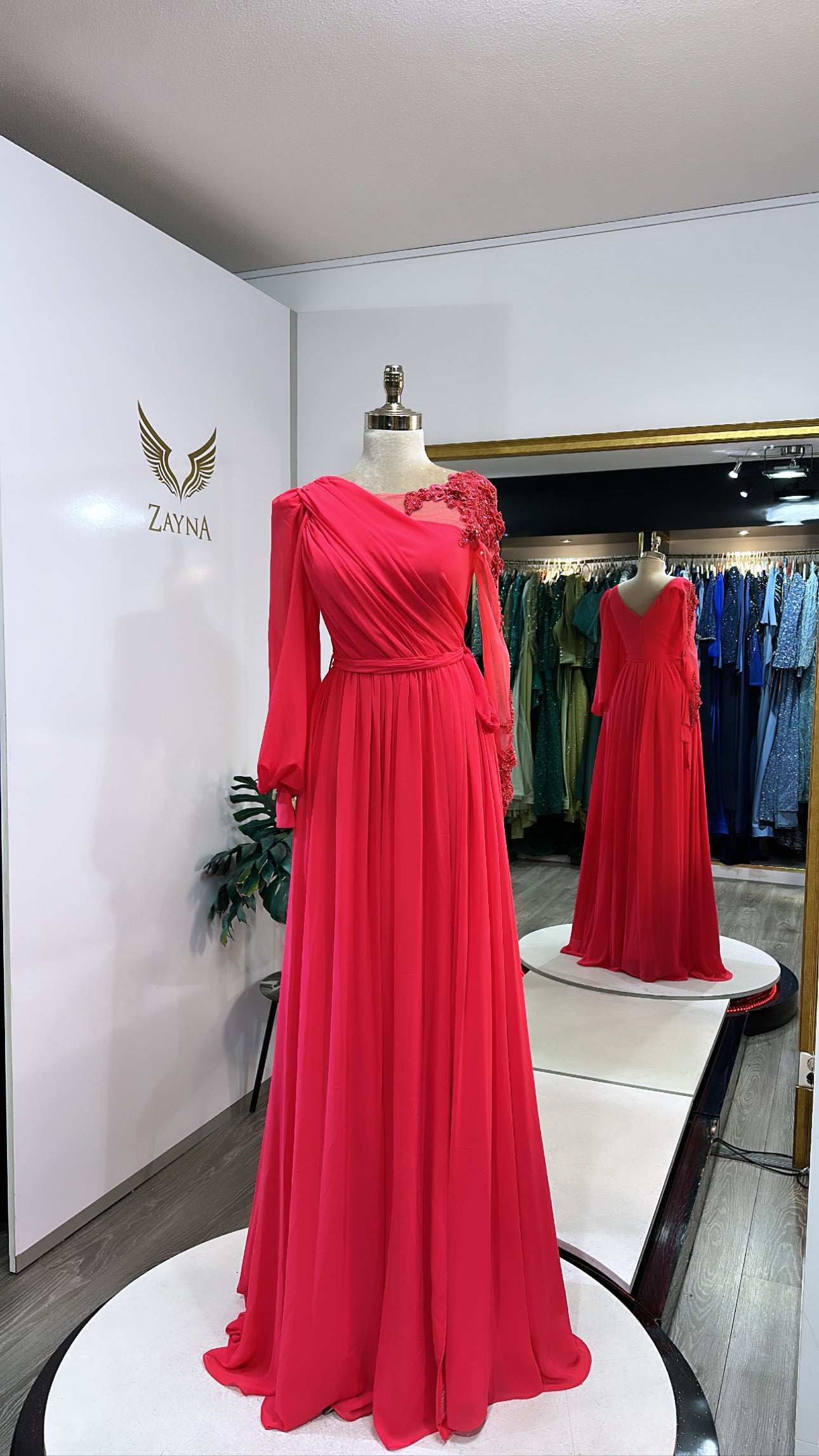 Elegant pink dress chiffon fabric, edited, split