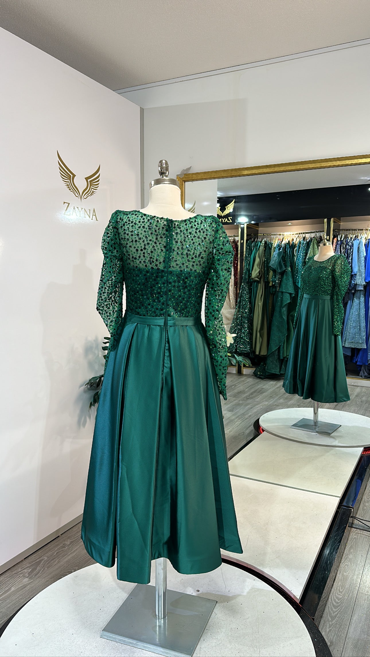 Elegant midi green dress