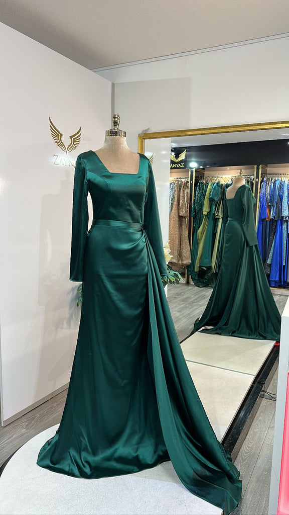 Elegant green dress