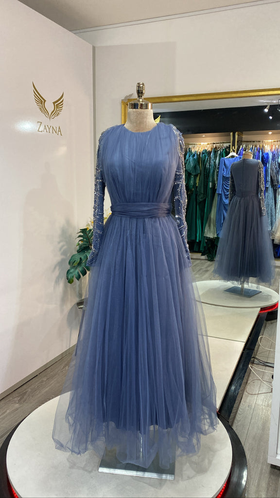Elegant blue dress decorated sleeves tulle