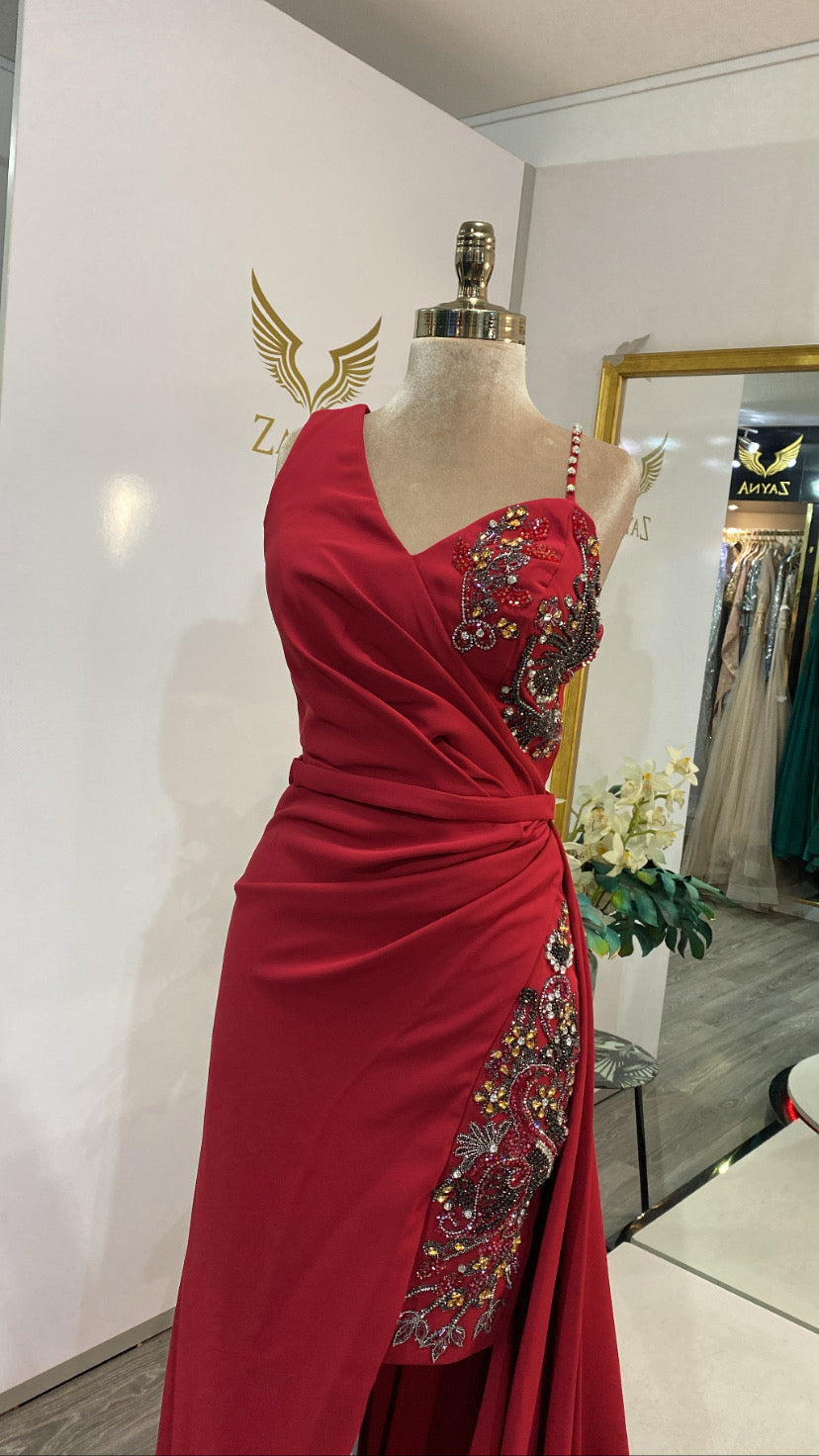 Elegant red store dresses with sleeves