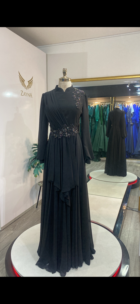 Elegant black dress 106