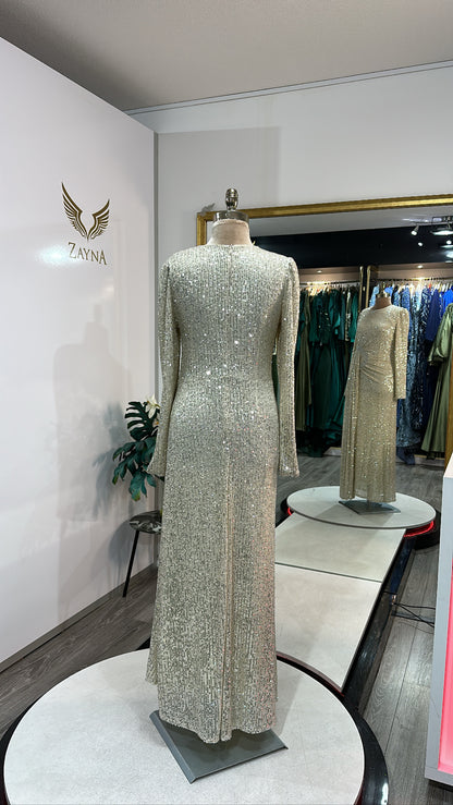 Elegant golden dress with sequins